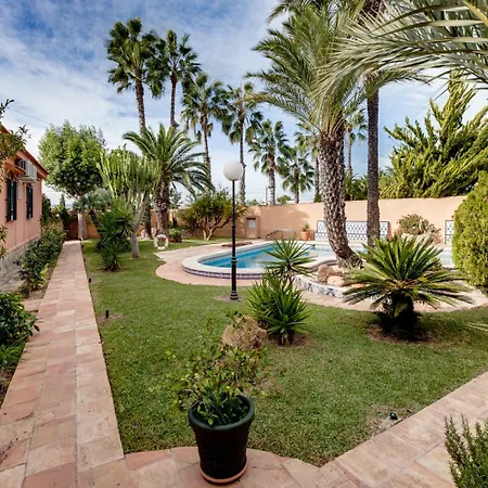 Esclusivo Con Piscina E Giardino Casa de Férias *