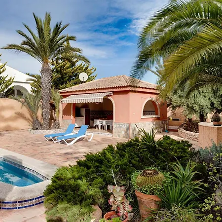 Casa de Férias Esclusivo Con Piscina E Giardino