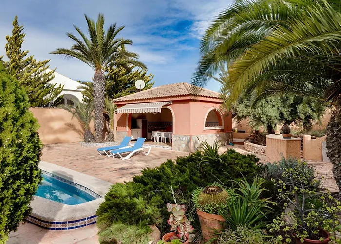 Hébergement de vacances Esclusivo Con Piscina E Giardino