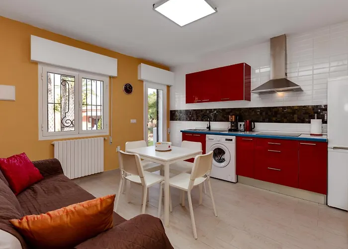 Esclusivo Con Piscina E Giardino بيت للعطل تورّيفيِخا